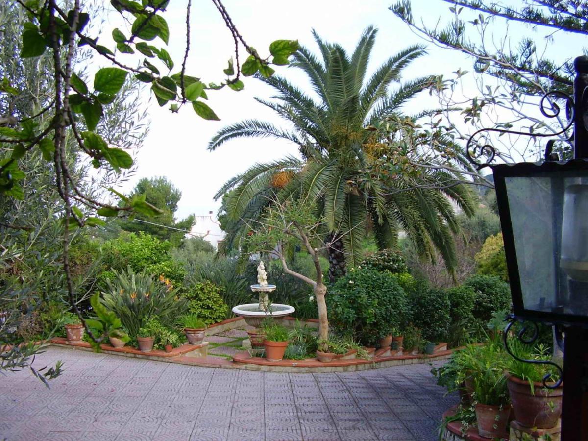 Stanza In Villa Con Giardino Vista Mare Cefalù Buitenkant foto